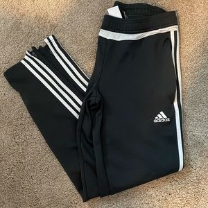 Adidas Tapered sweatpants (Gray)